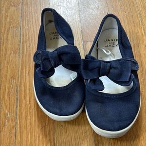 Bow Sneakers